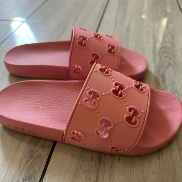 Pink Gucci slides - Picture 4 of 5